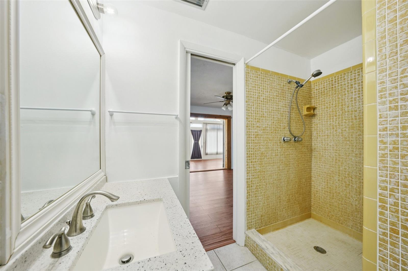 Image 28 of 69 For 1975 Temple Terrace