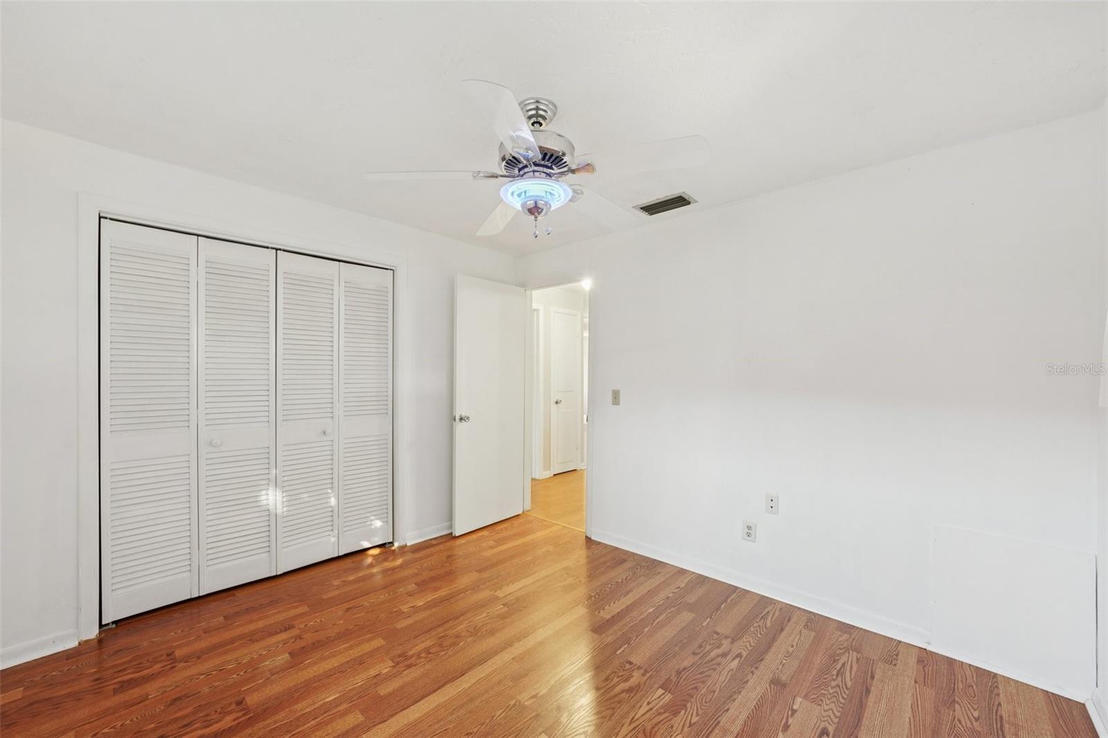 Image 32 of 69 For 1975 Temple Terrace