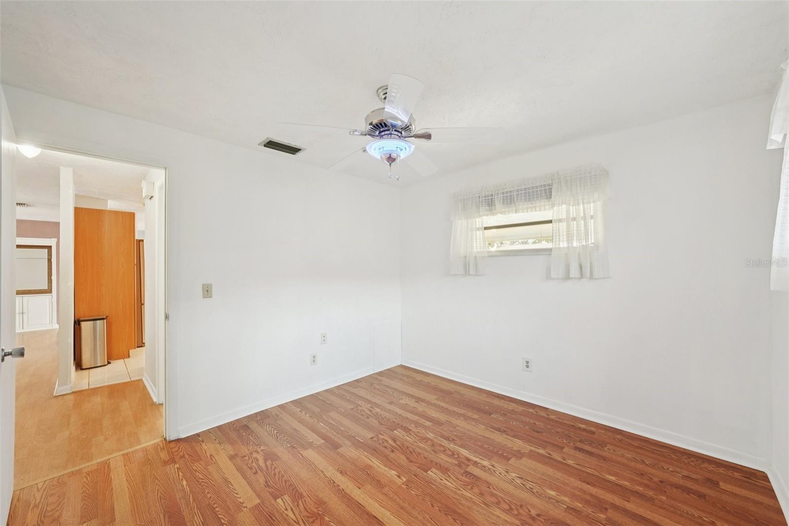 Image 33 of 69 For 1975 Temple Terrace