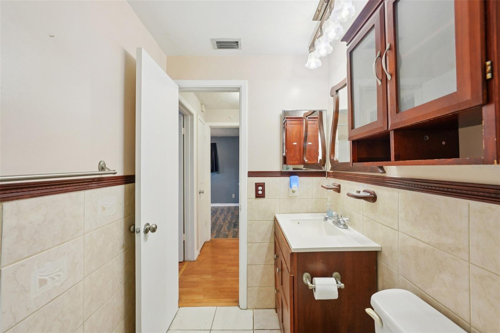 Image 34 of 69 For 1975 Temple Terrace