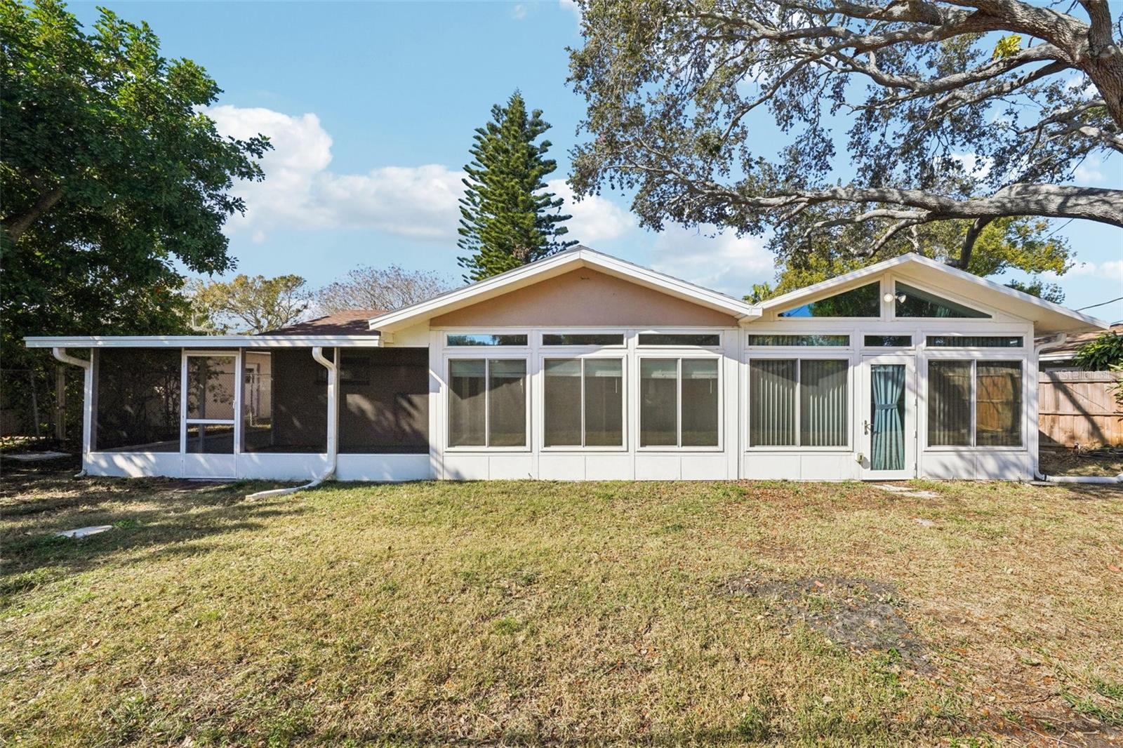 Image 51 of 69 For 1975 Temple Terrace