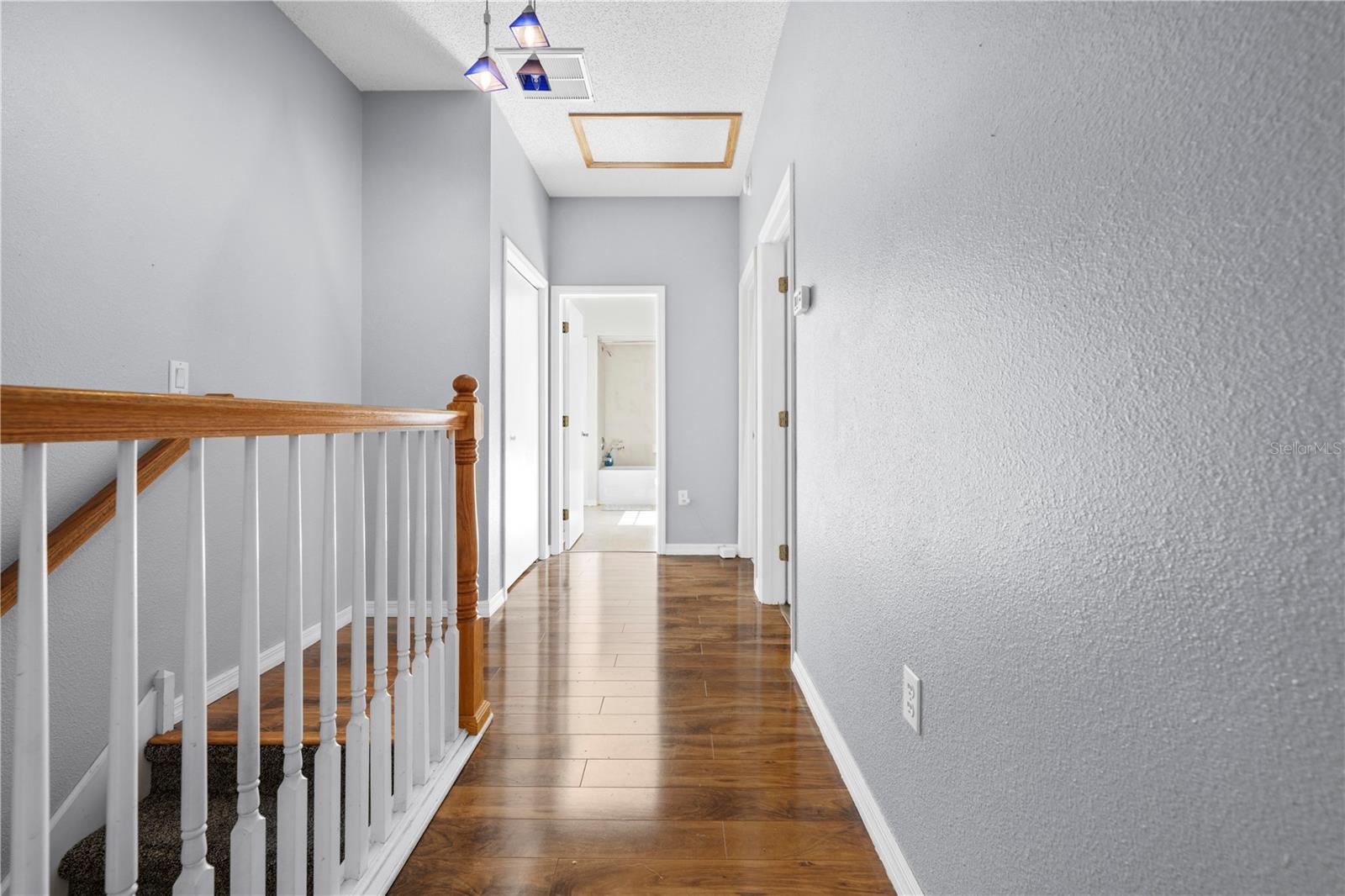 Listing photo id 40 for 5123 Shorewood Drive