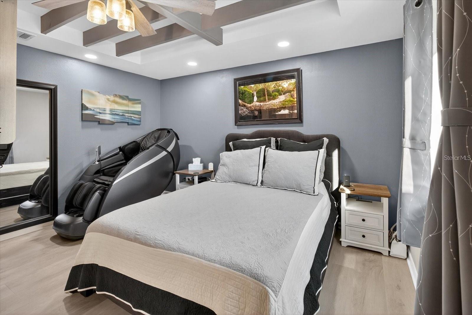 Image 21 of 29 For 1241 Lake Drive