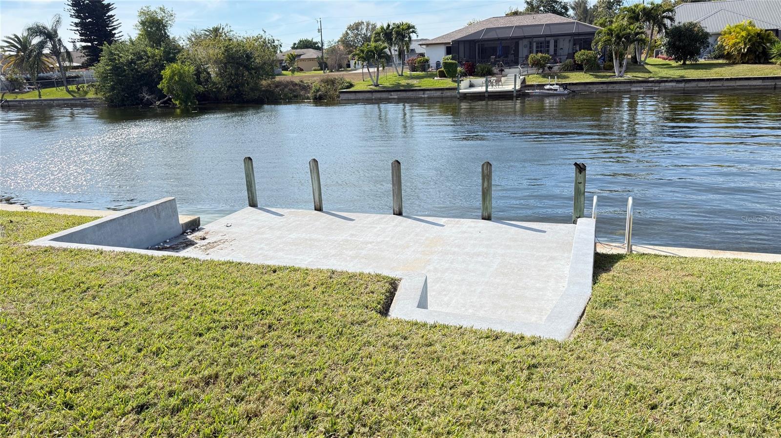 Image 7 of 75 For 2122 6th Avenue Se