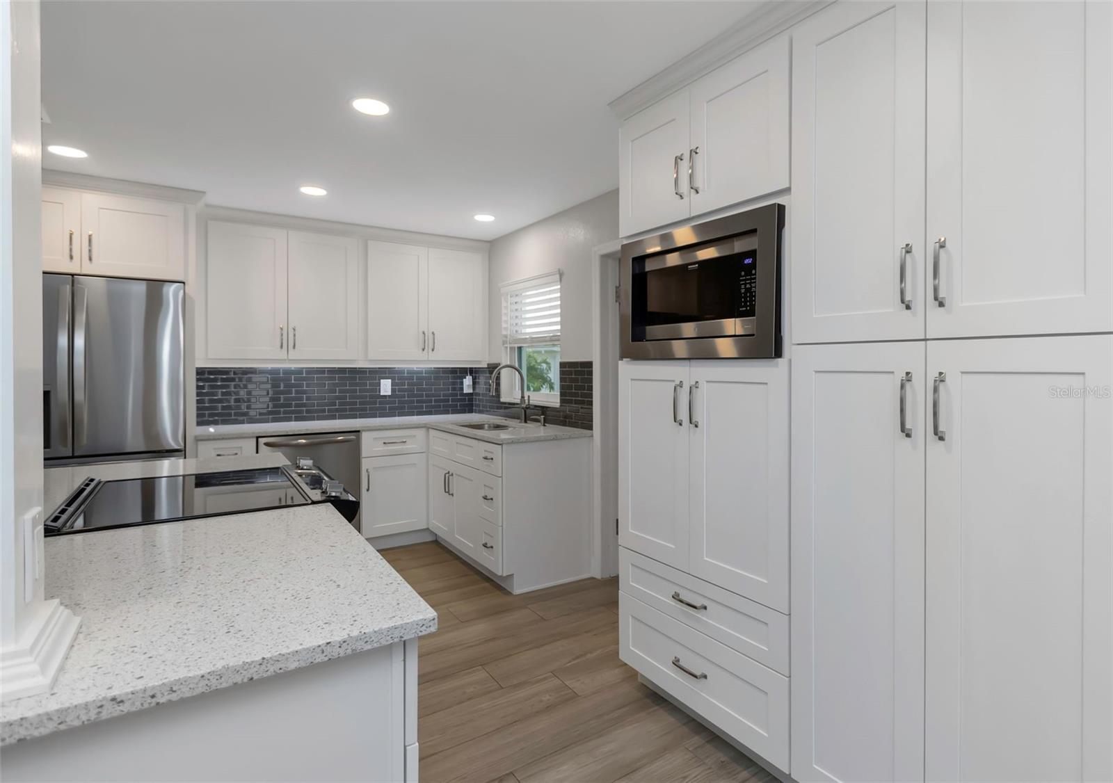 Image 28 of 87 For 10032 39th Way N