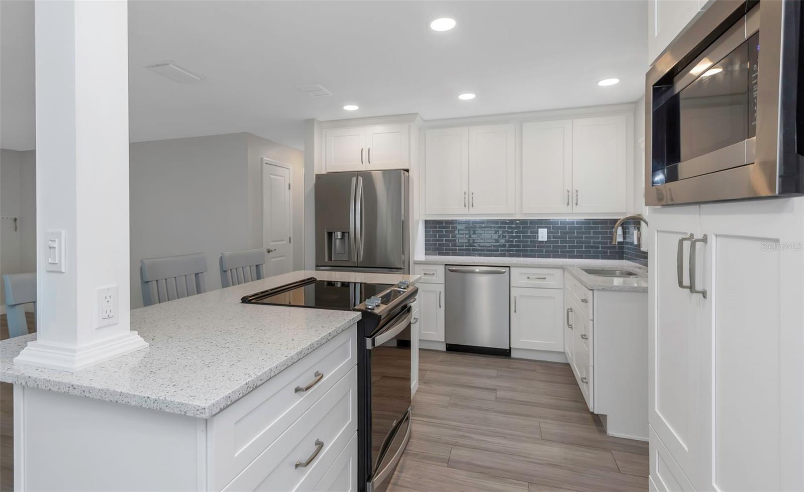 Image 37 of 87 For 10032 39th Way N