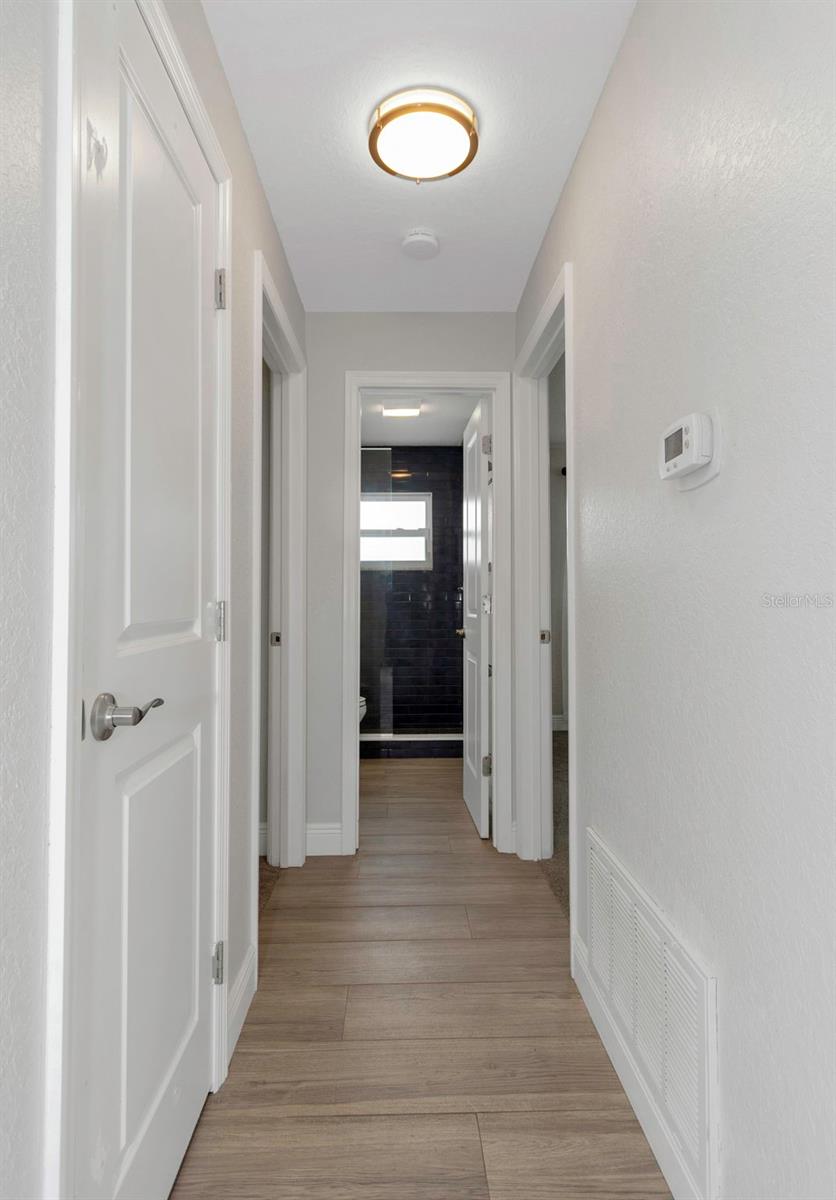 Image 39 of 87 For 10032 39th Way N