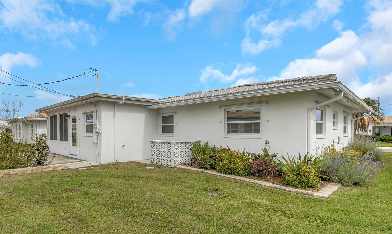 Image 67 of 87 For 10032 39th Way N