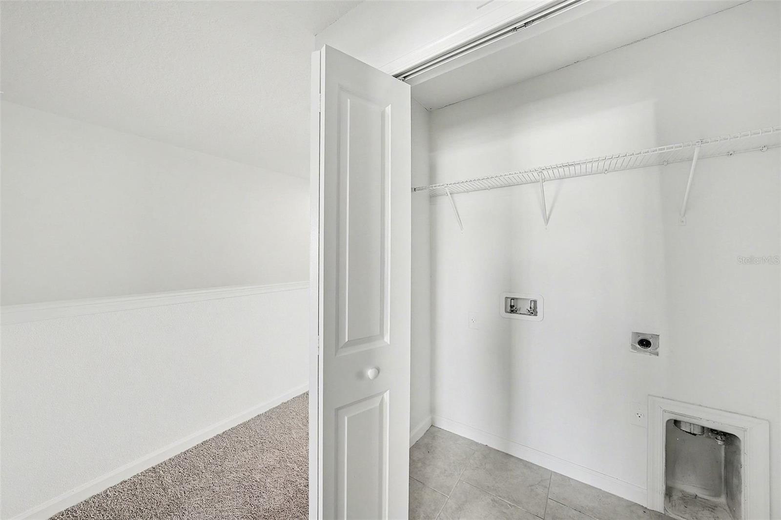 Image 19 of 33 For 15442 Caravan Avenue