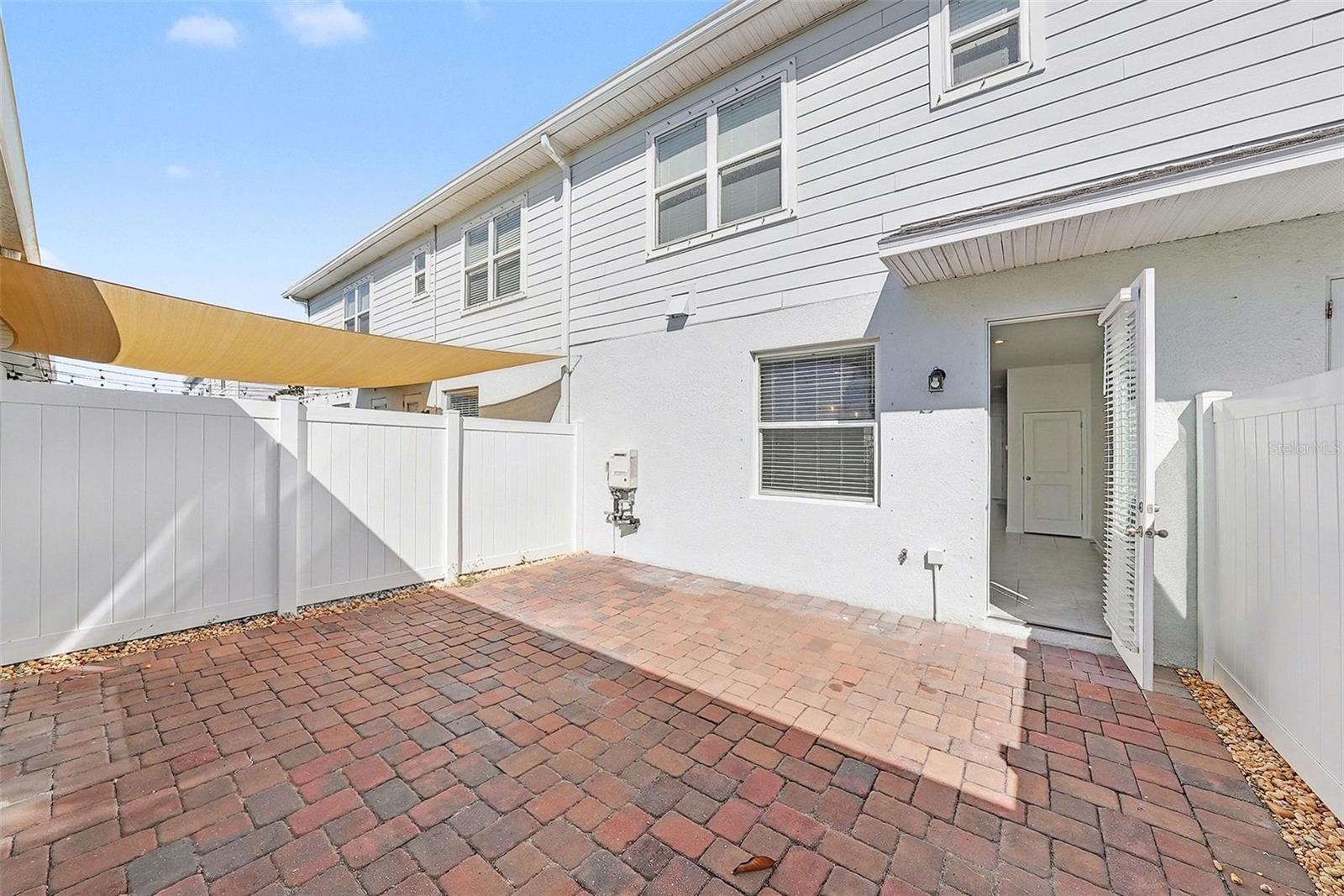 Image 28 of 33 For 15442 Caravan Avenue