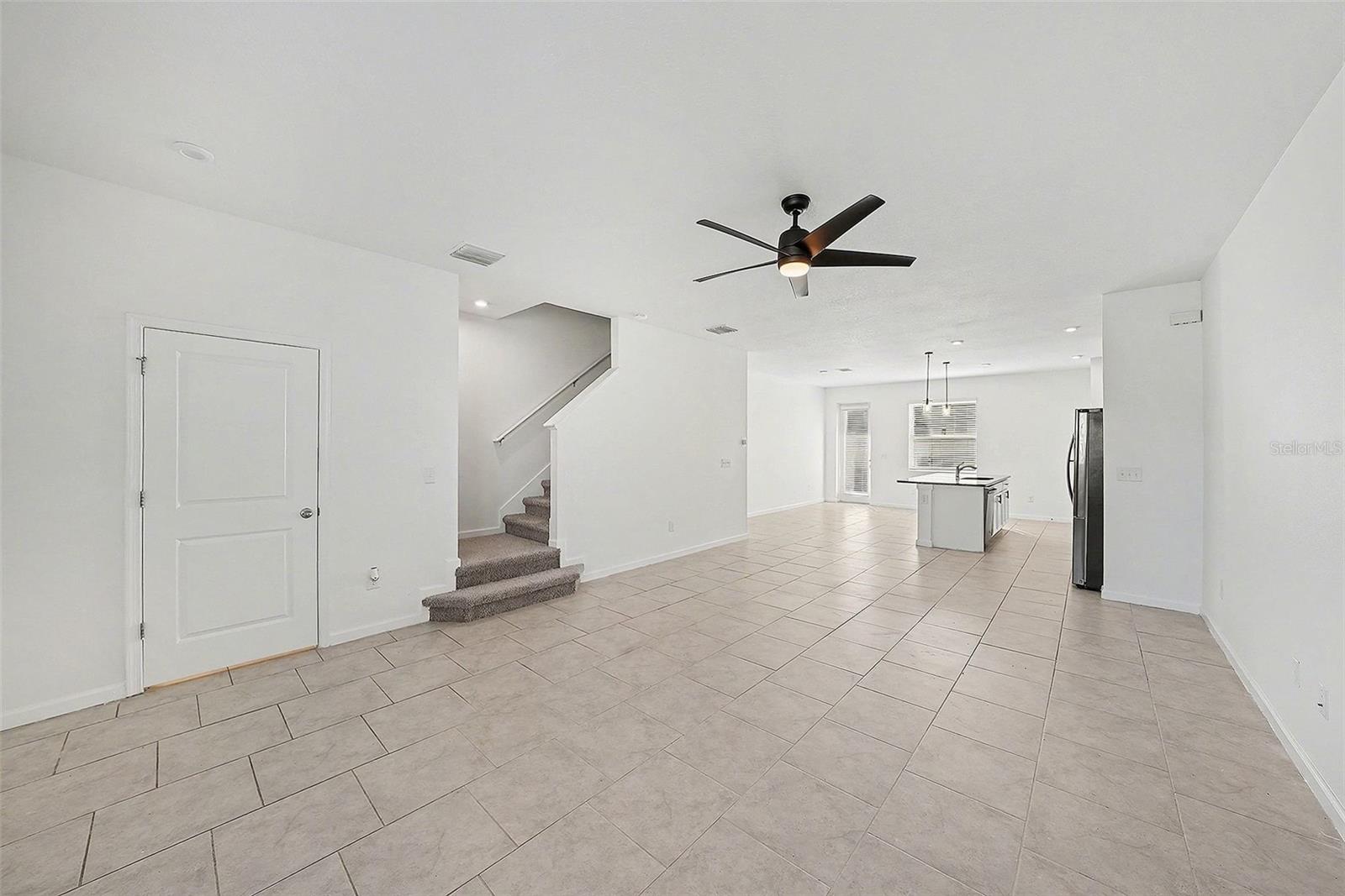 Image 6 of 33 For 15442 Caravan Avenue