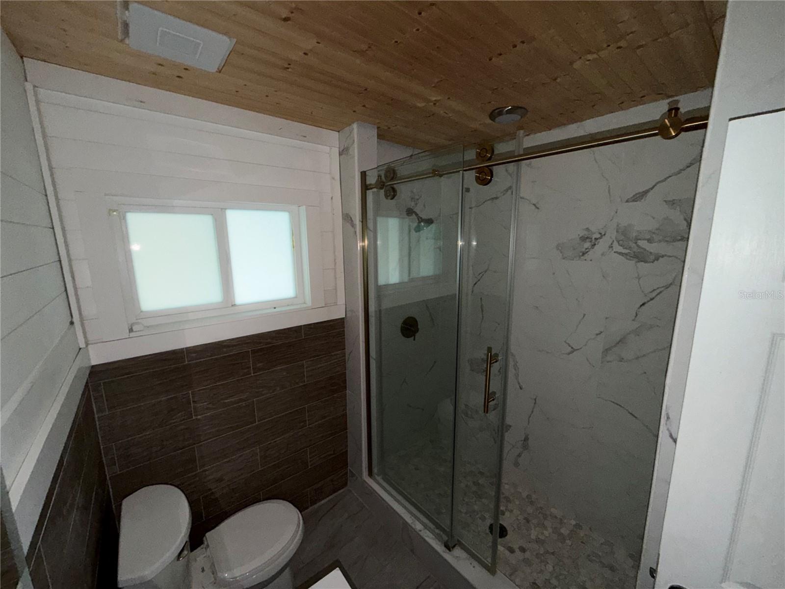 Image 15 of 43 For 2559 Rainbow Drive