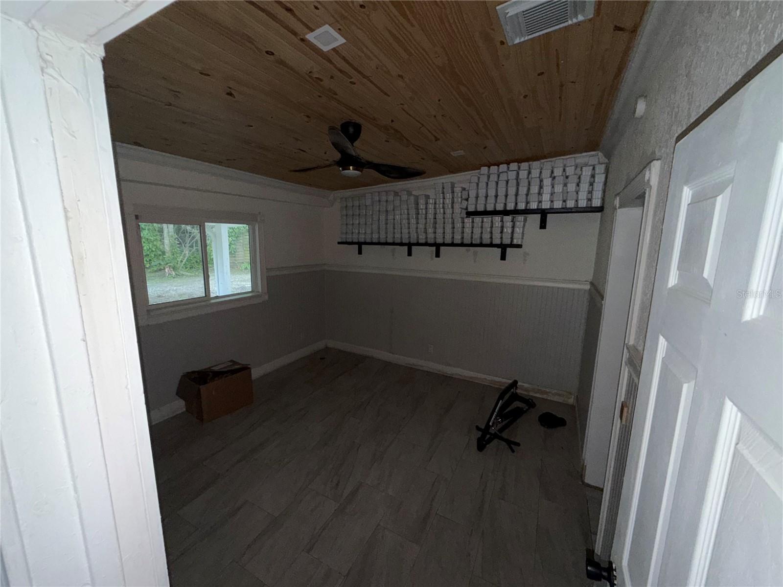 Image 21 of 43 For 2559 Rainbow Drive