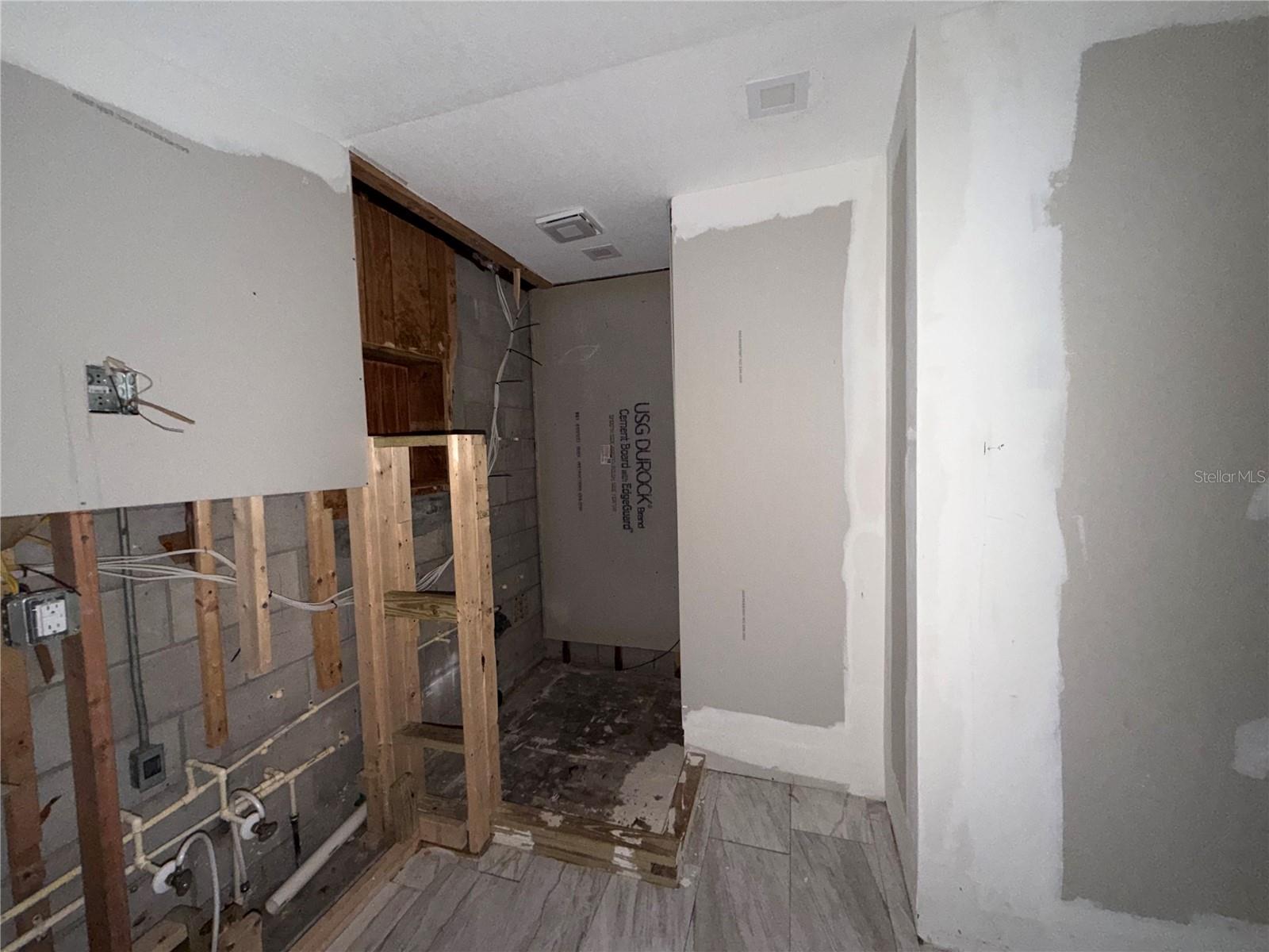 Image 22 of 43 For 2559 Rainbow Drive