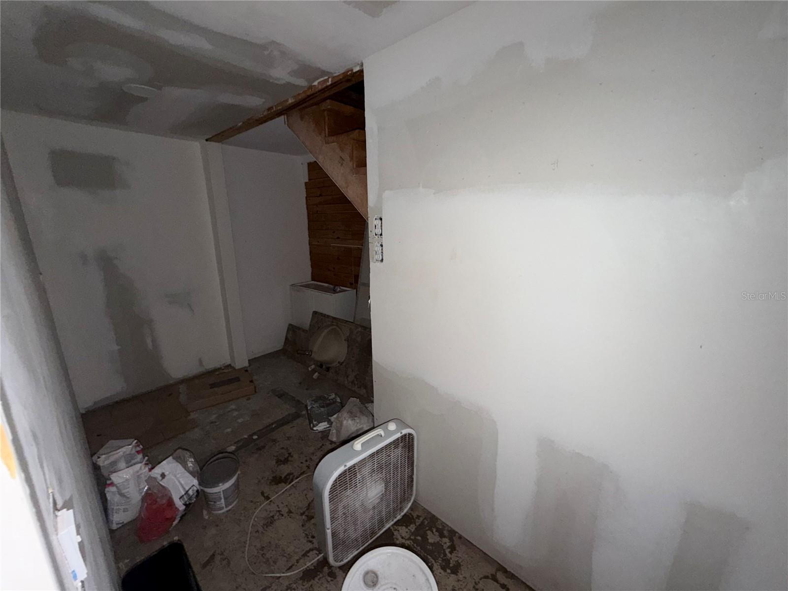 Image 25 of 43 For 2559 Rainbow Drive