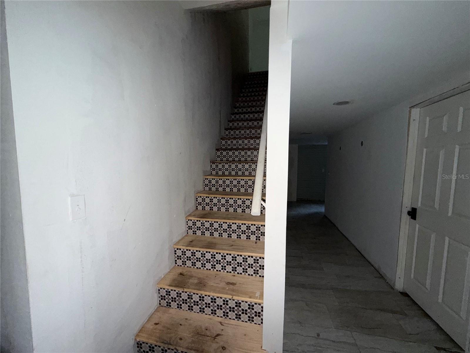 Image 27 of 43 For 2559 Rainbow Drive