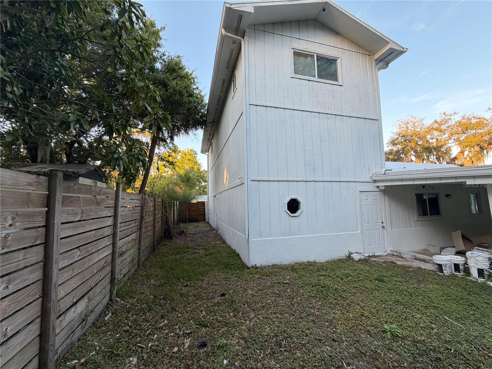 Image 40 of 43 For 2559 Rainbow Drive