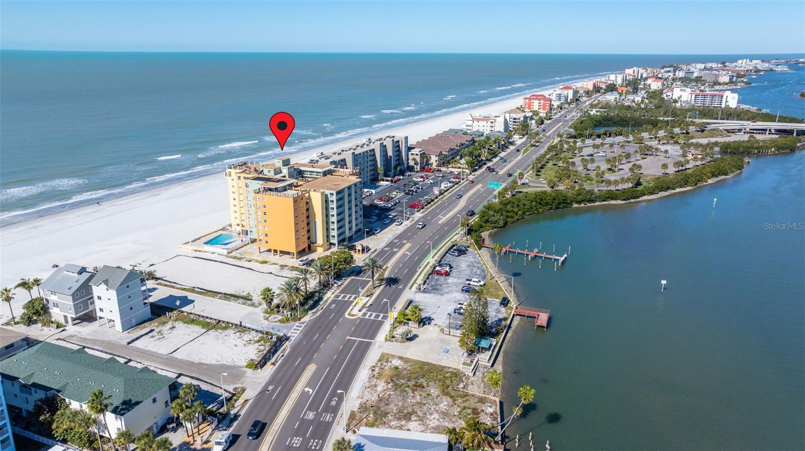 Image 25 of 38 For 18610 Gulf Boulevard 709