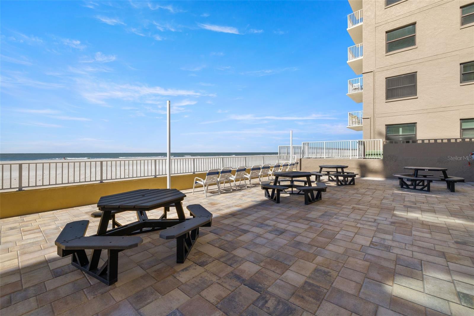 Image 28 of 38 For 18610 Gulf Boulevard 709