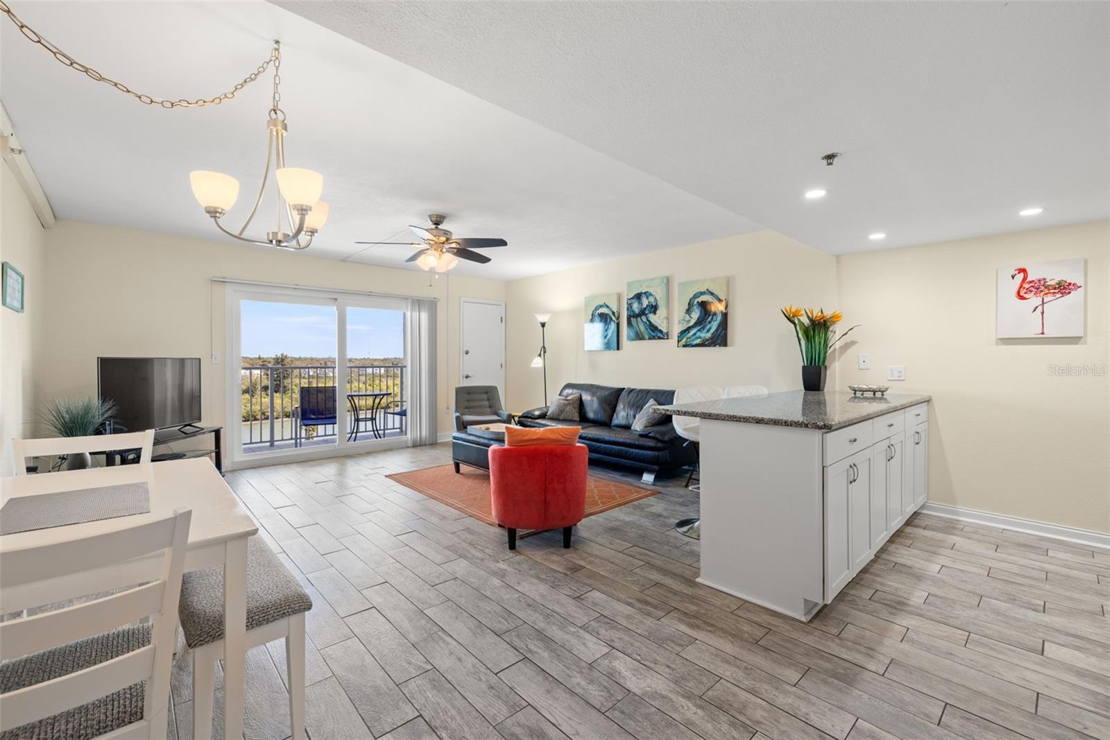 Image 3 of 38 For 18610 Gulf Boulevard 709