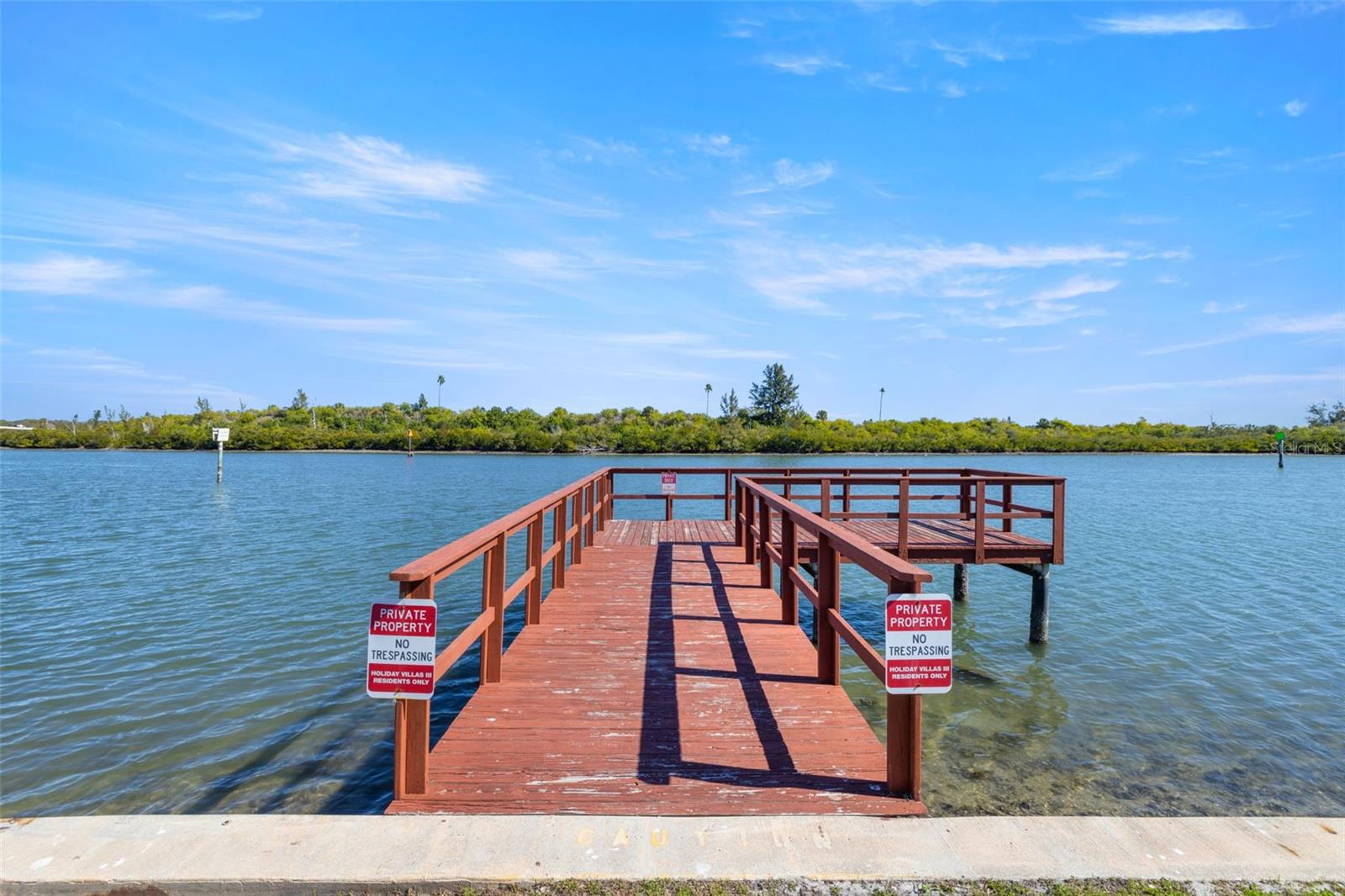 Image 32 of 38 For 18610 Gulf Boulevard 709