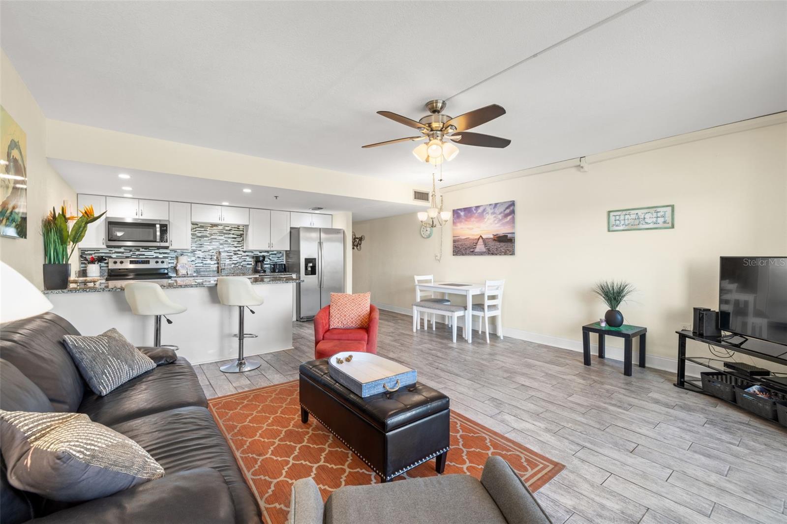 Image 5 of 38 For 18610 Gulf Boulevard 709