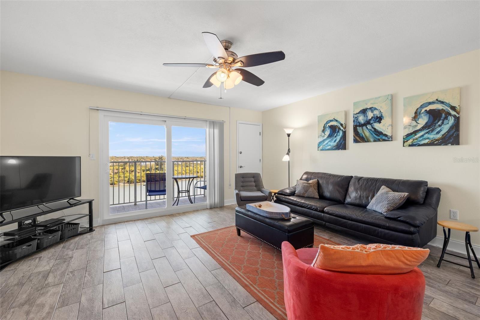 Image 6 of 38 For 18610 Gulf Boulevard 709