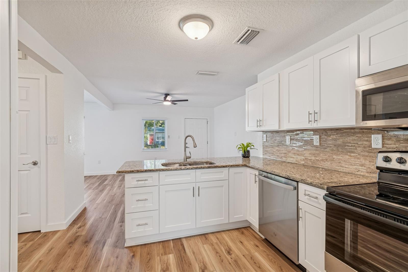 Image 10 of 29 For 7305 Morton Street