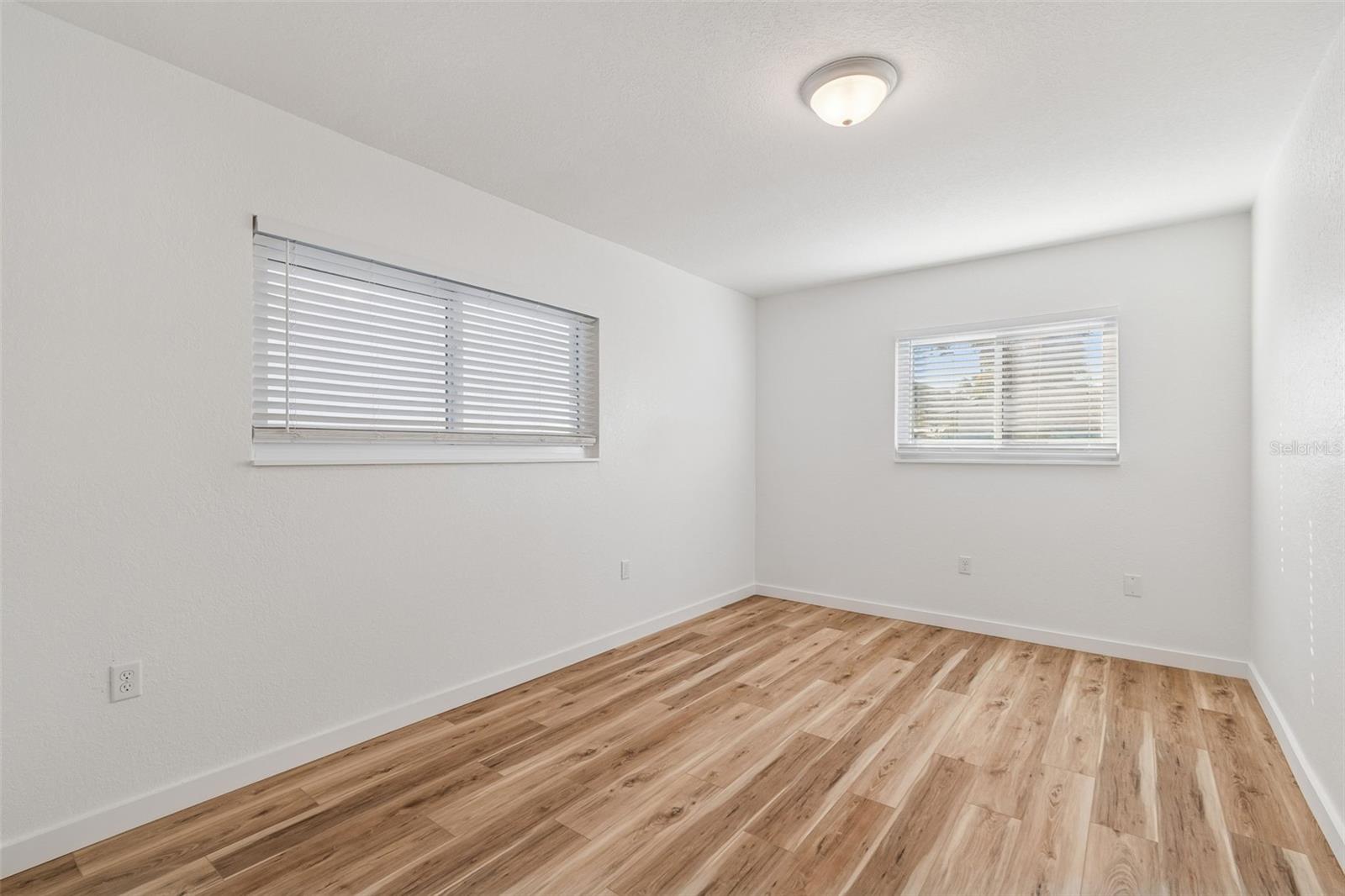 Image 21 of 29 For 7305 Morton Street