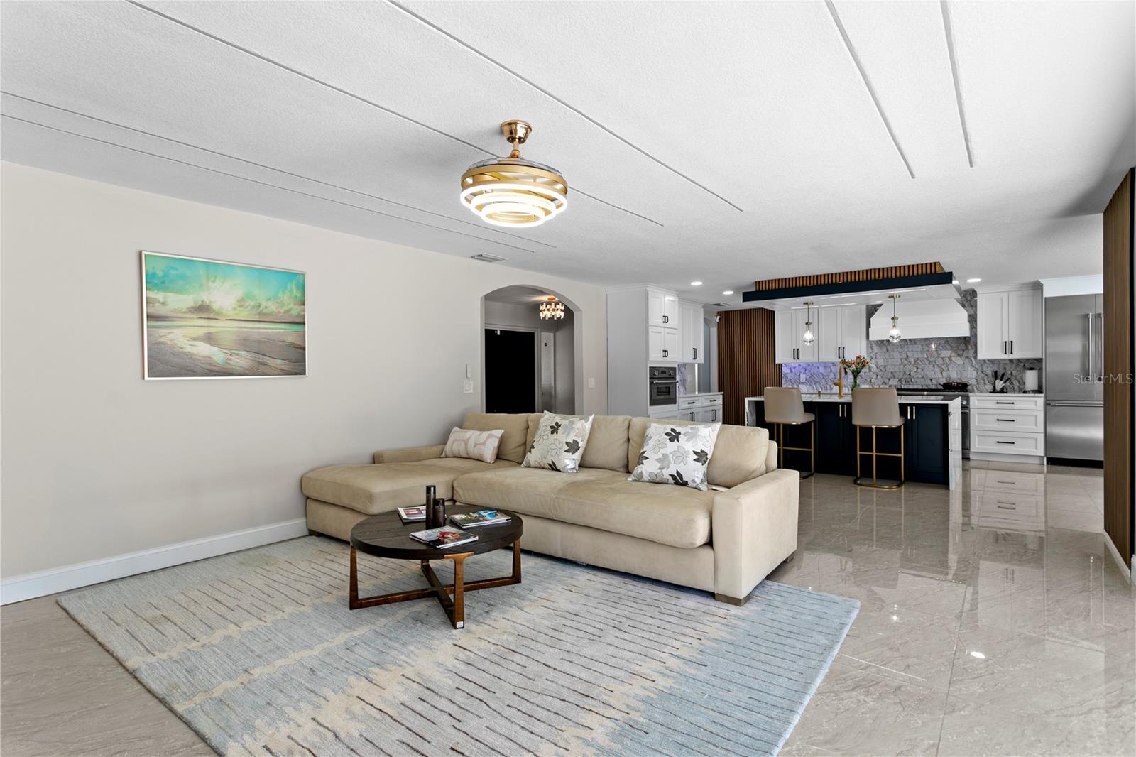 Image 14 of 73 For 900 31st Avenue Ne