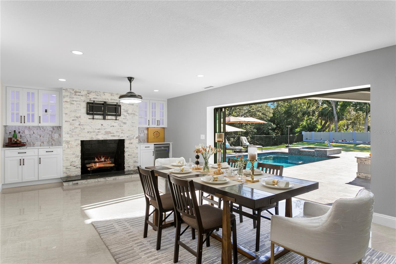 Image 16 of 73 For 900 31st Avenue Ne