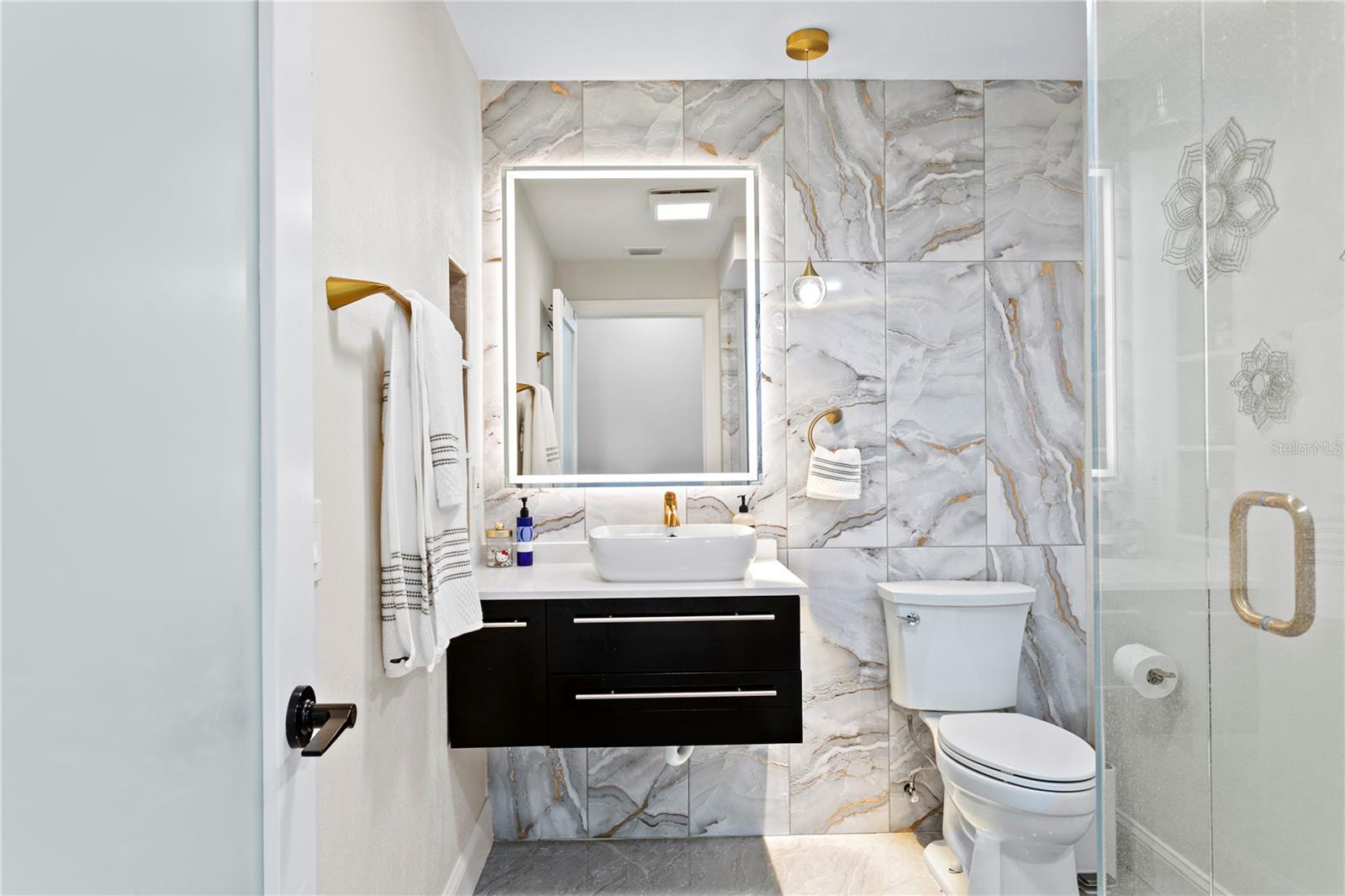 Image 28 of 73 For 900 31st Avenue Ne