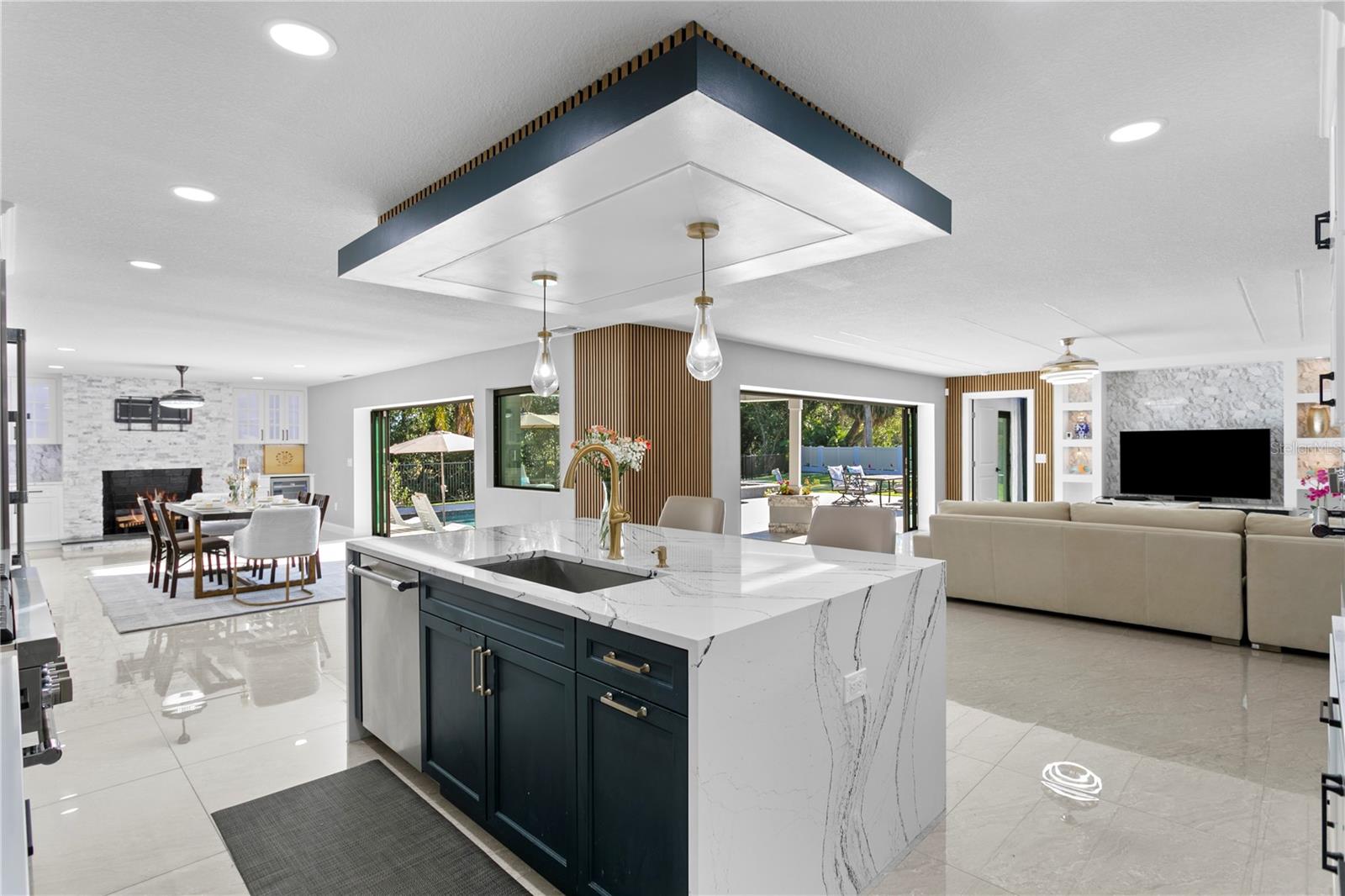 Image 3 of 73 For 900 31st Avenue Ne