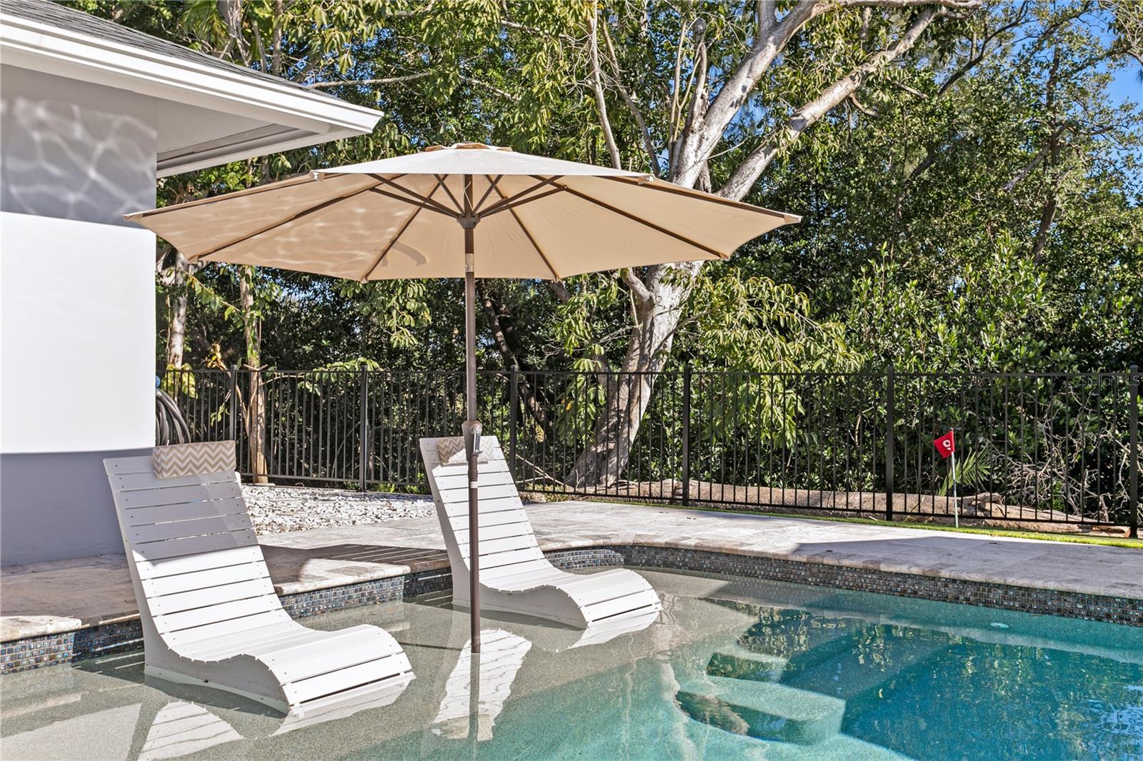 Image 44 of 73 For 900 31st Avenue Ne