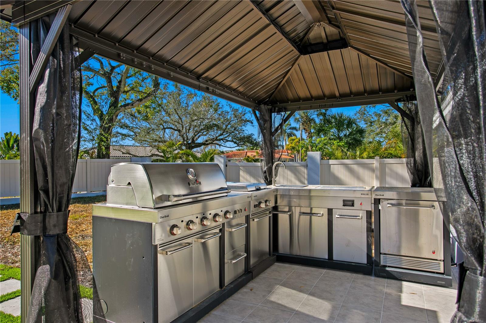 Image 56 of 73 For 900 31st Avenue Ne