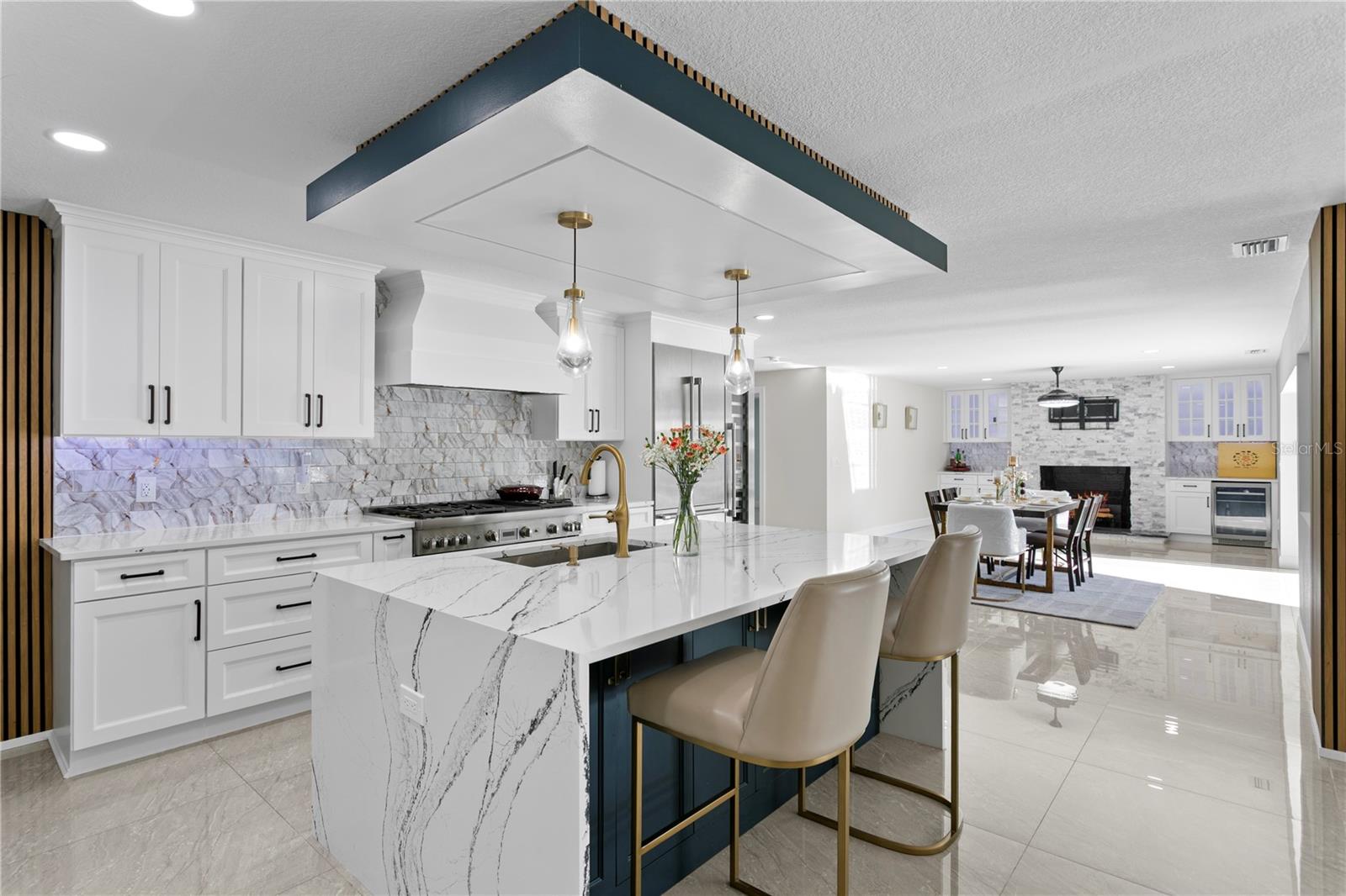 Image 6 of 73 For 900 31st Avenue Ne