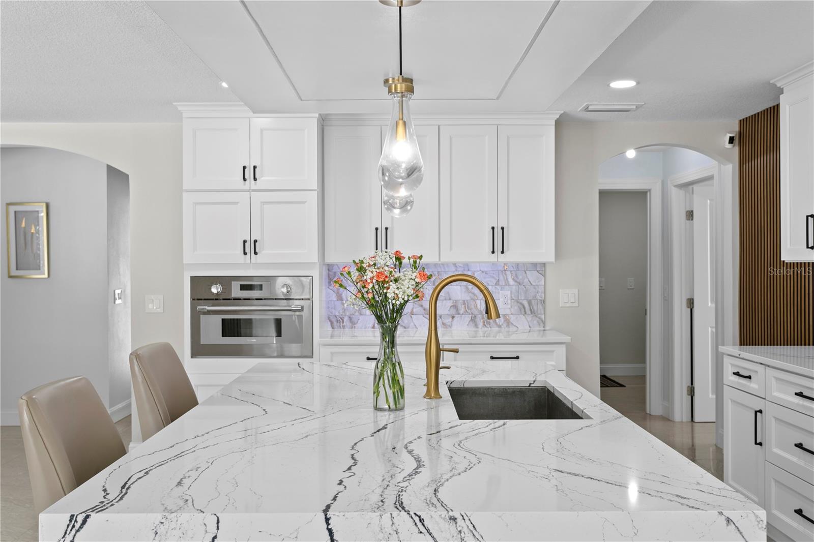 Image 8 of 73 For 900 31st Avenue Ne