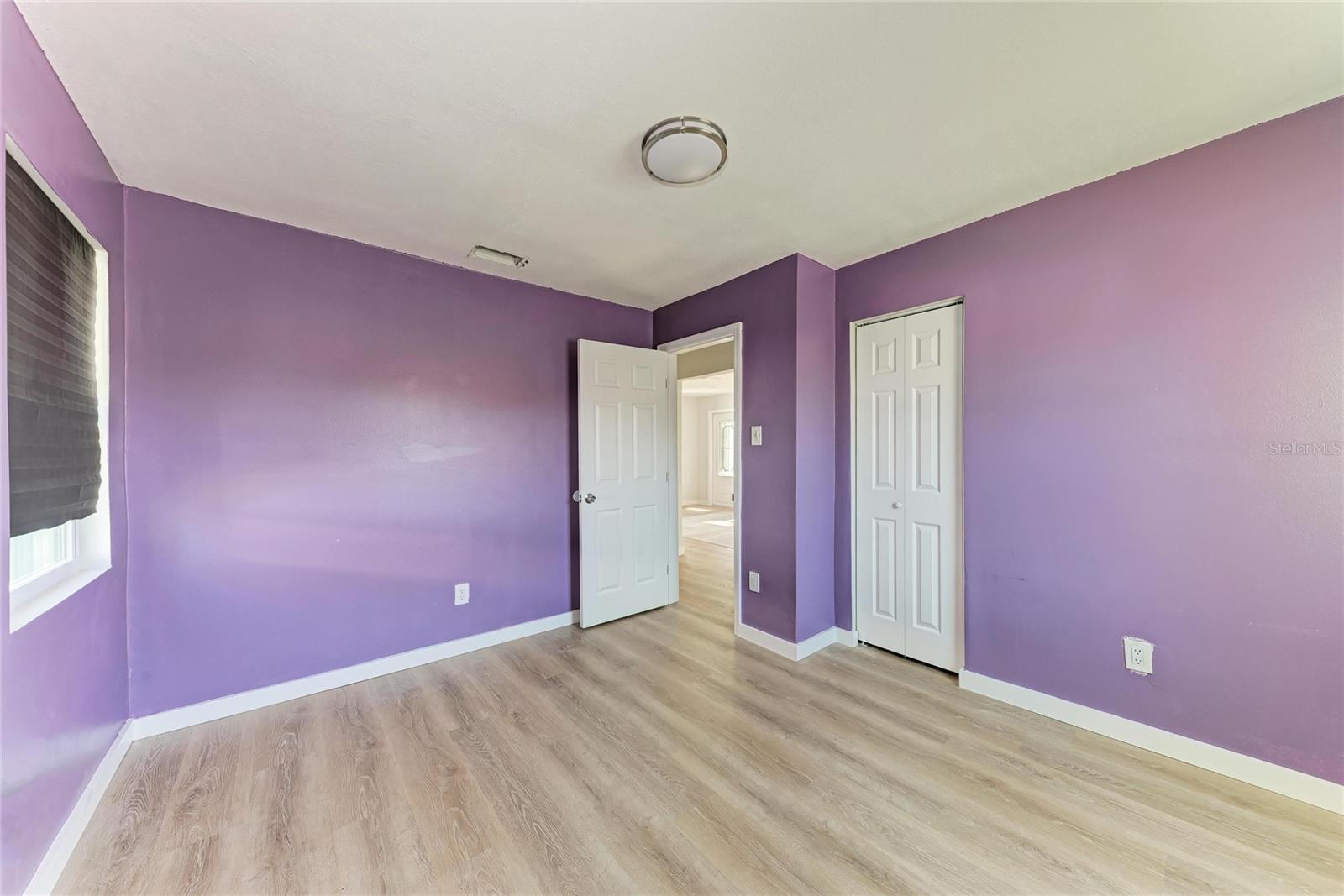 Image 20 of 23 For 702 20th Avenue W