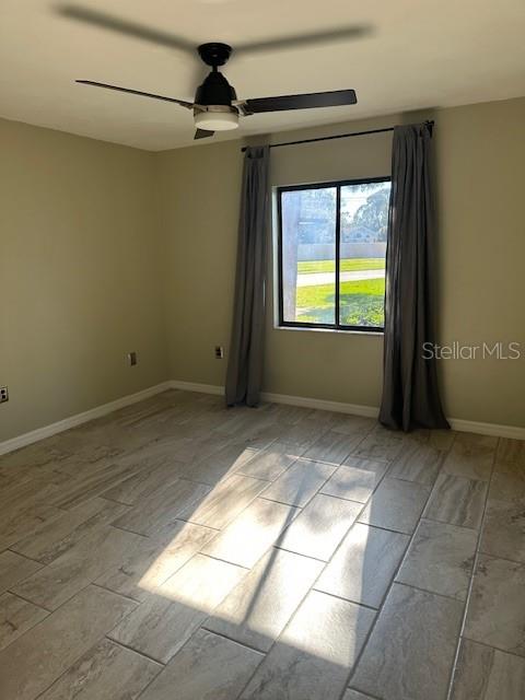 Image 16 of 39 For 2683 Sabal Springs Circle 101