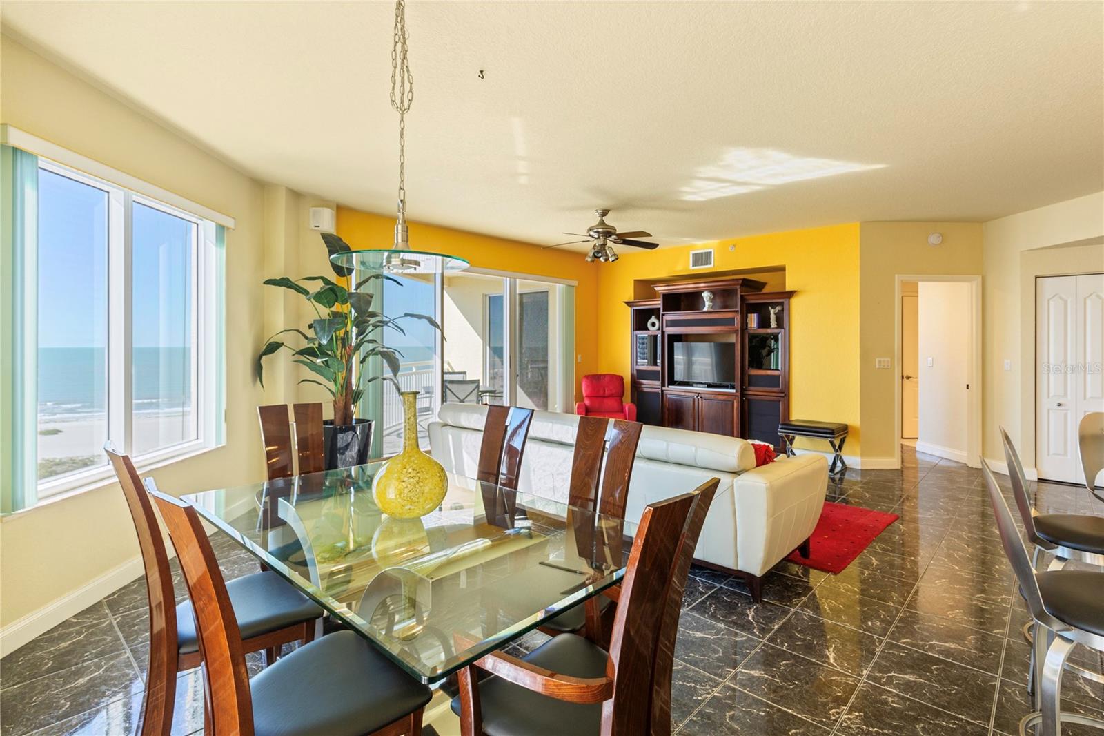 Image 11 of 51 For 1200 Gulf Boulevard 1002