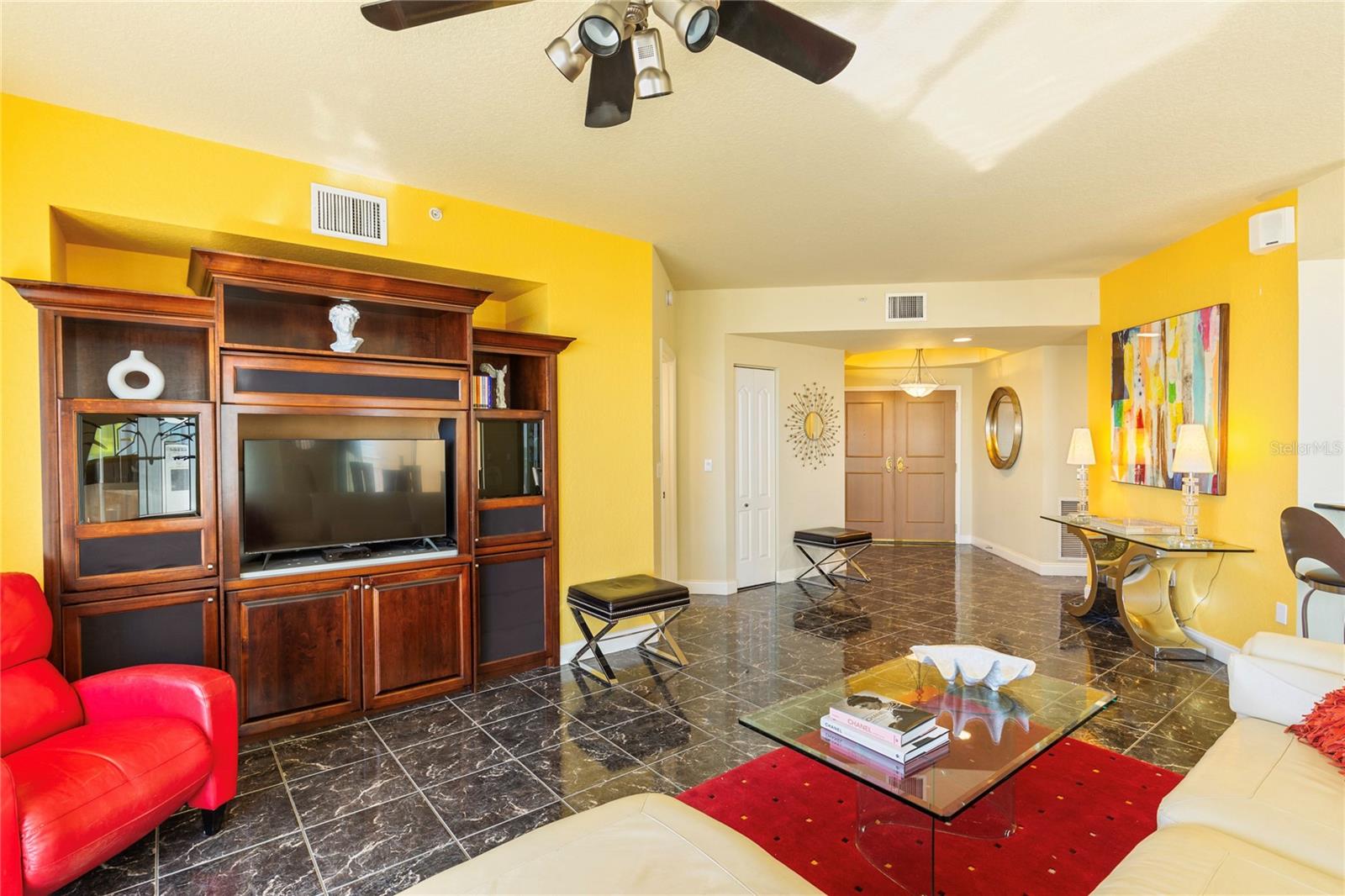 Image 18 of 51 For 1200 Gulf Boulevard 1002