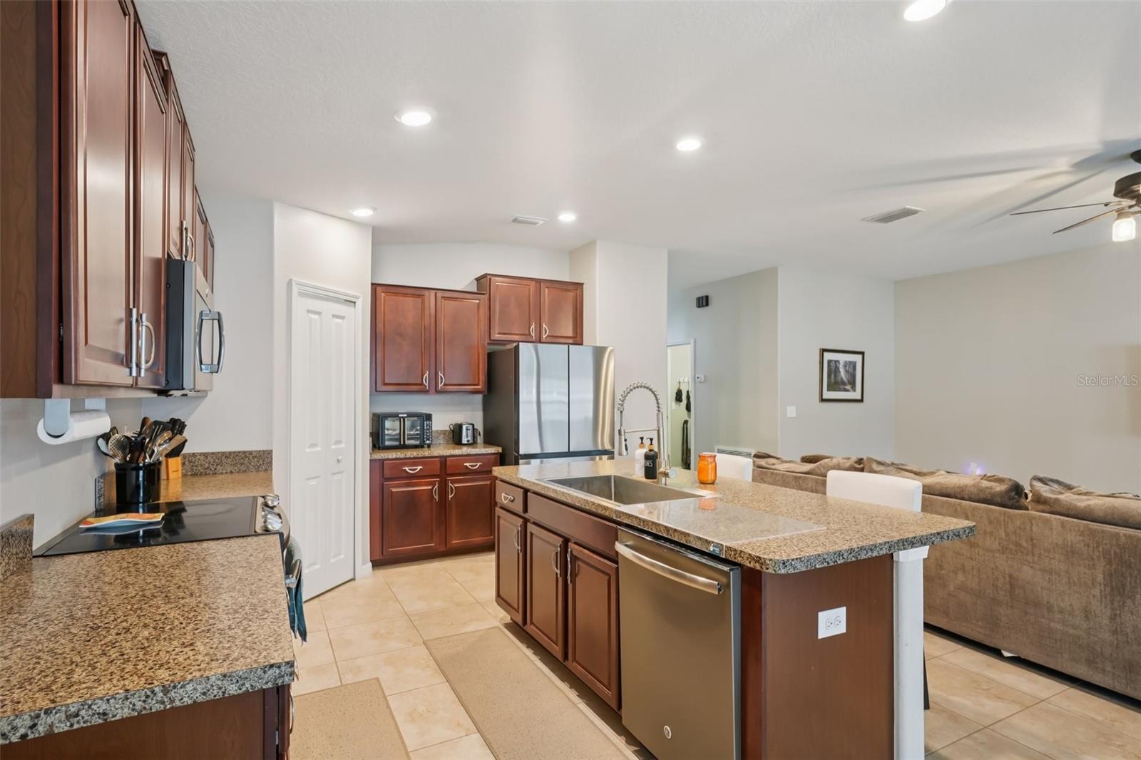 Image 8 of 31 For 12620 Sandpine Reserve Place