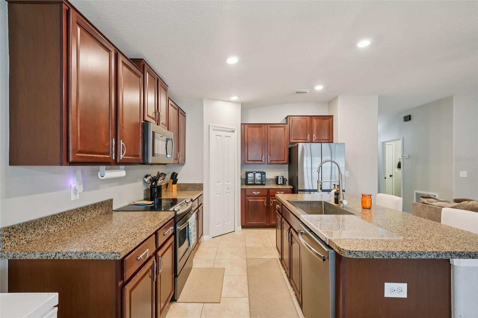 Image 9 of 31 For 12620 Sandpine Reserve Place