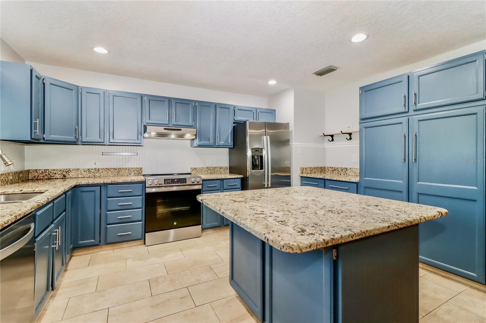 Image 10 of 14 For 3006 Merrill Avenue