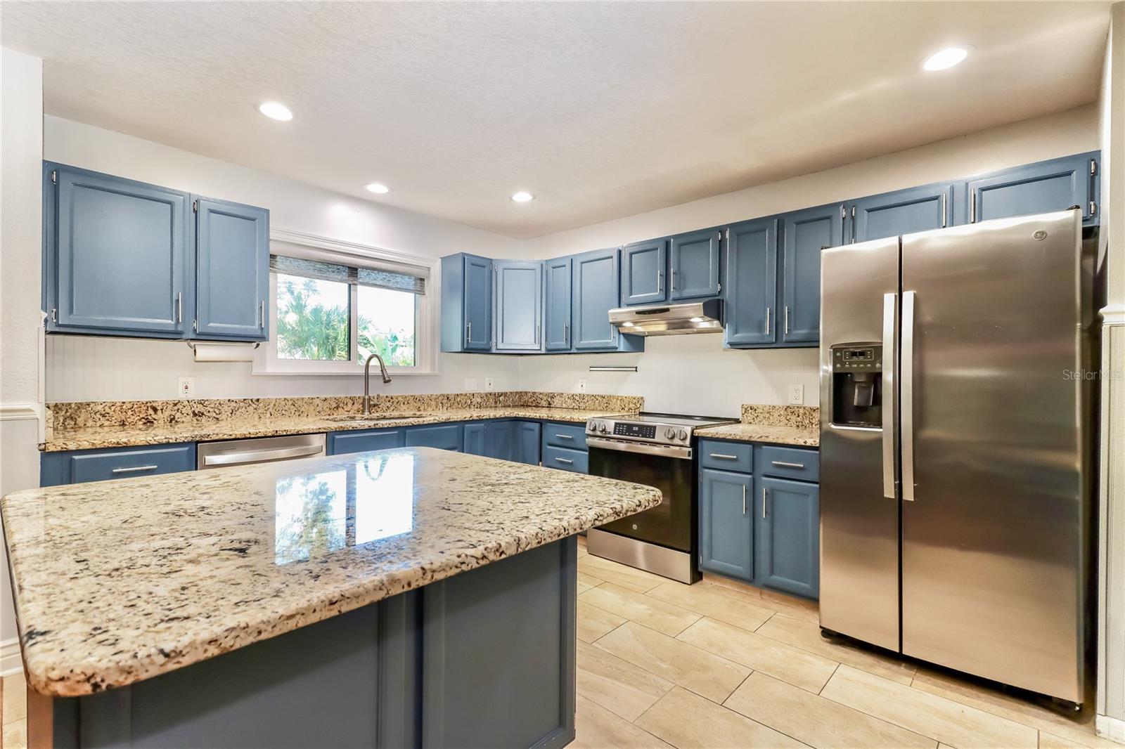 Image 8 of 14 For 3006 Merrill Avenue