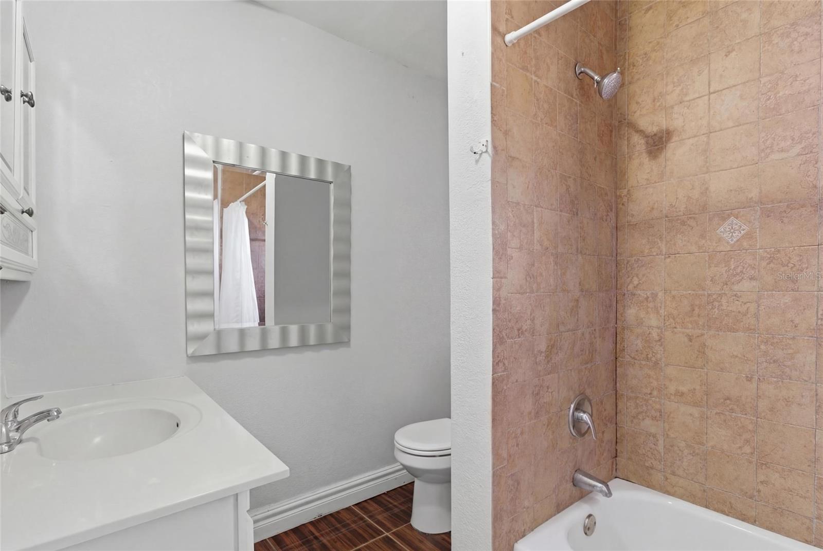 Image 16 of 25 For 4608 Harvey Avenue