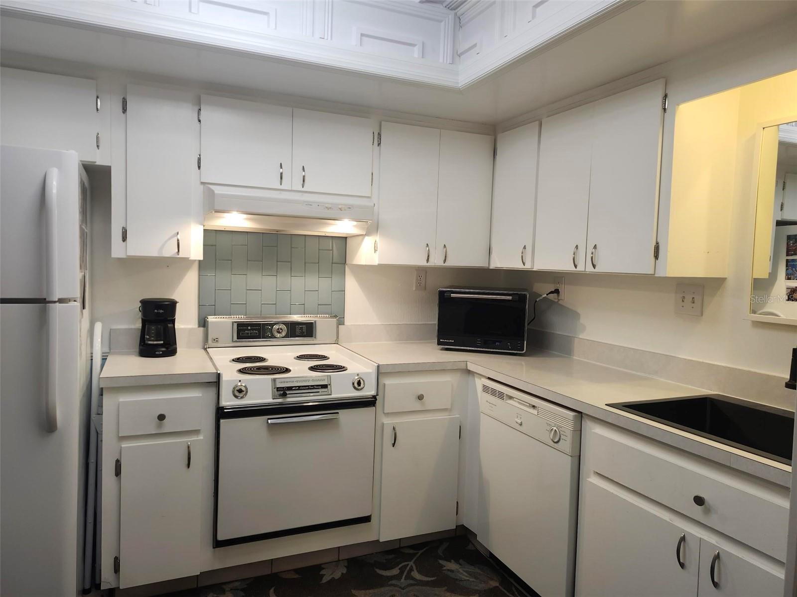 Image 11 of 26 For 19029 Us Highway 19 N 9-305