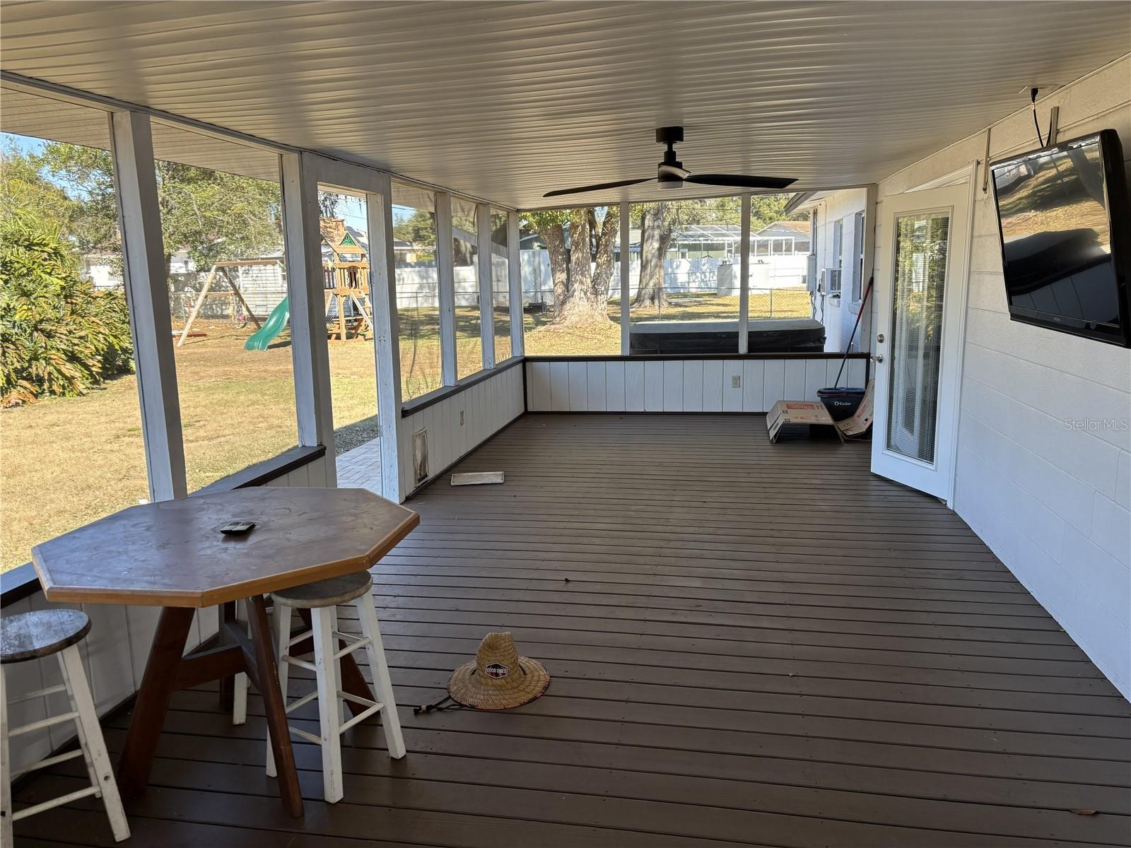 Image 12 of 13 For 6106 Lawncrest Place