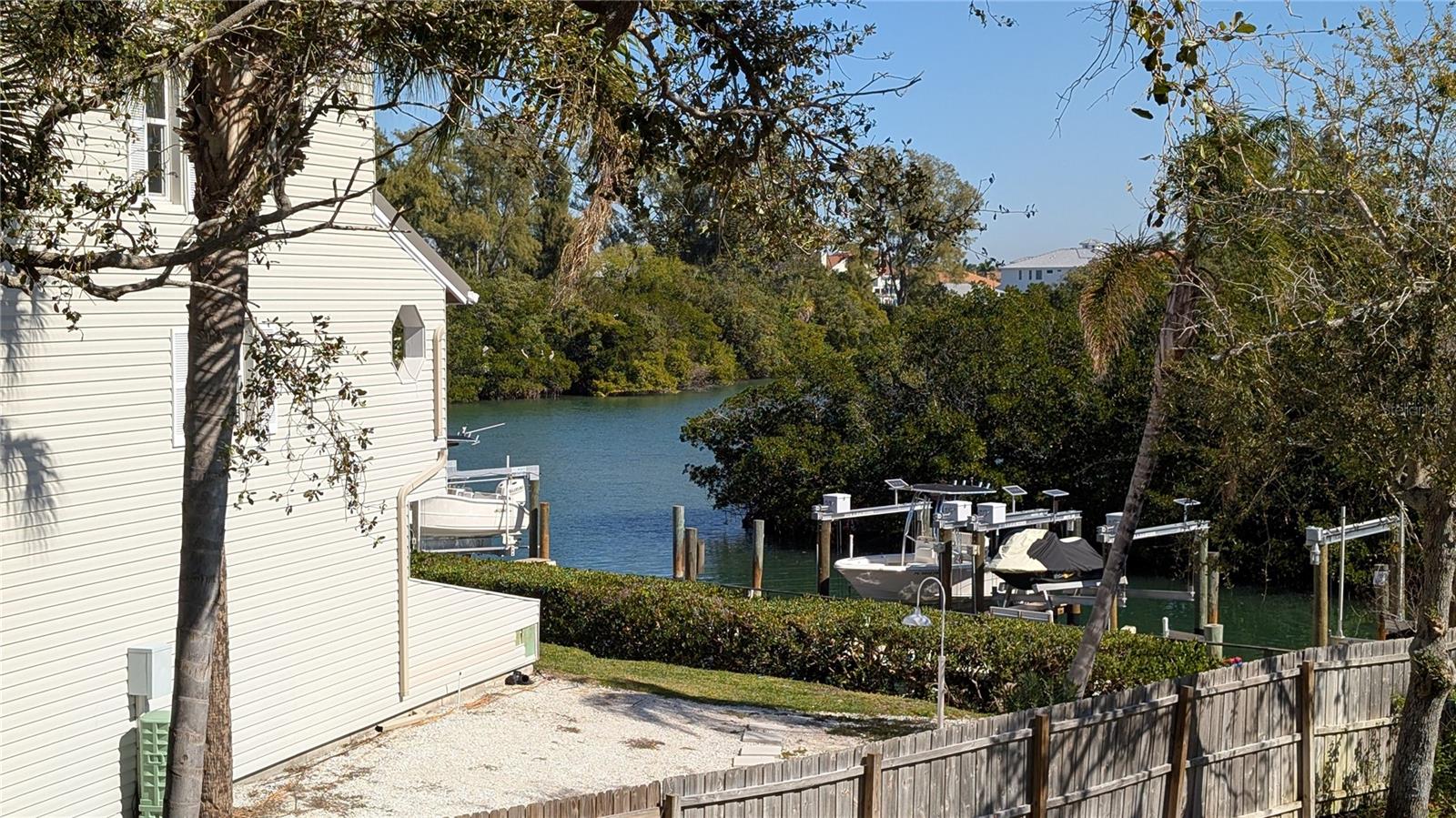 Image 31 of 65 For 1515 Pinellas Bayway S 46