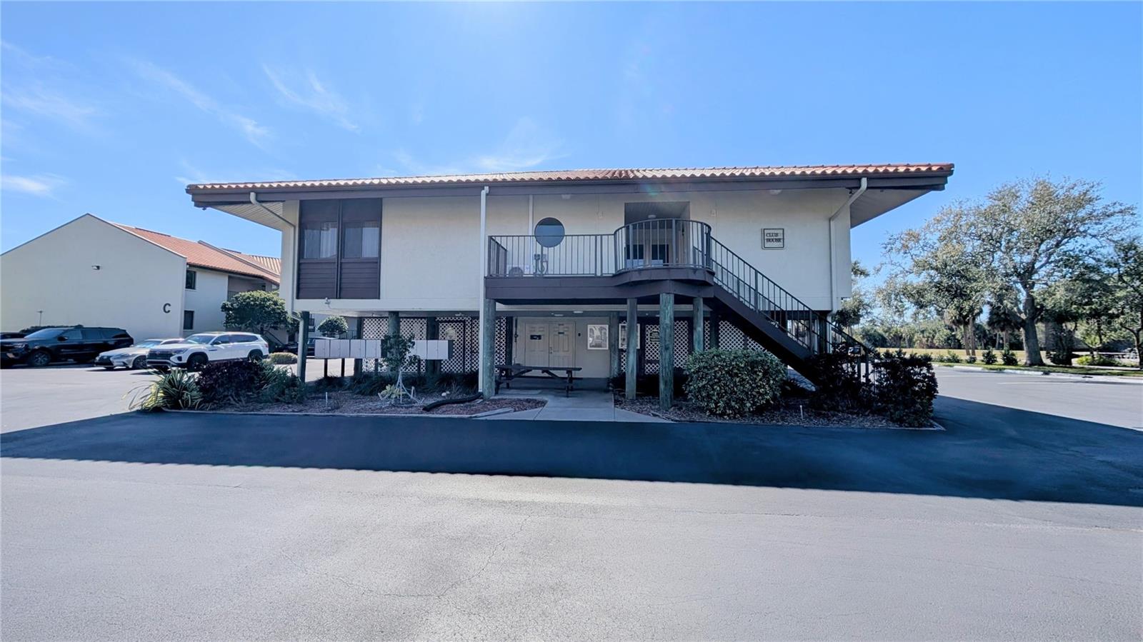 Image 32 of 65 For 1515 Pinellas Bayway S 46